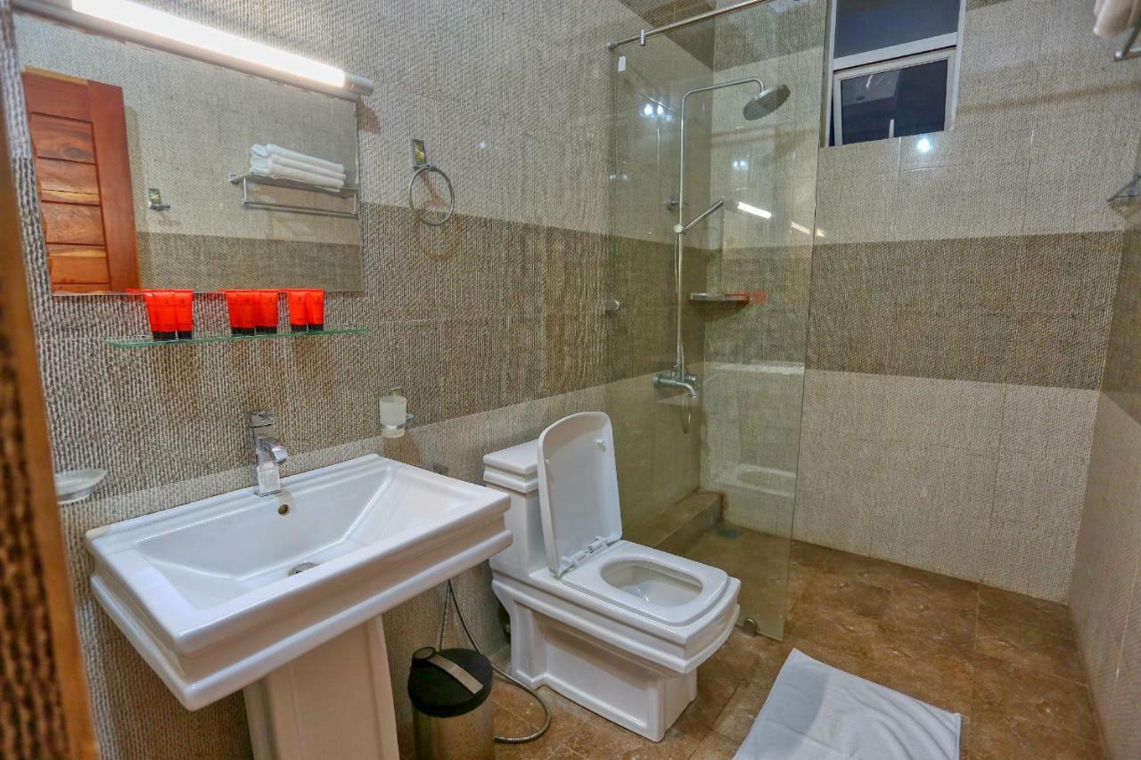 Lazaani Hotel Kolombo Exteriér fotografie