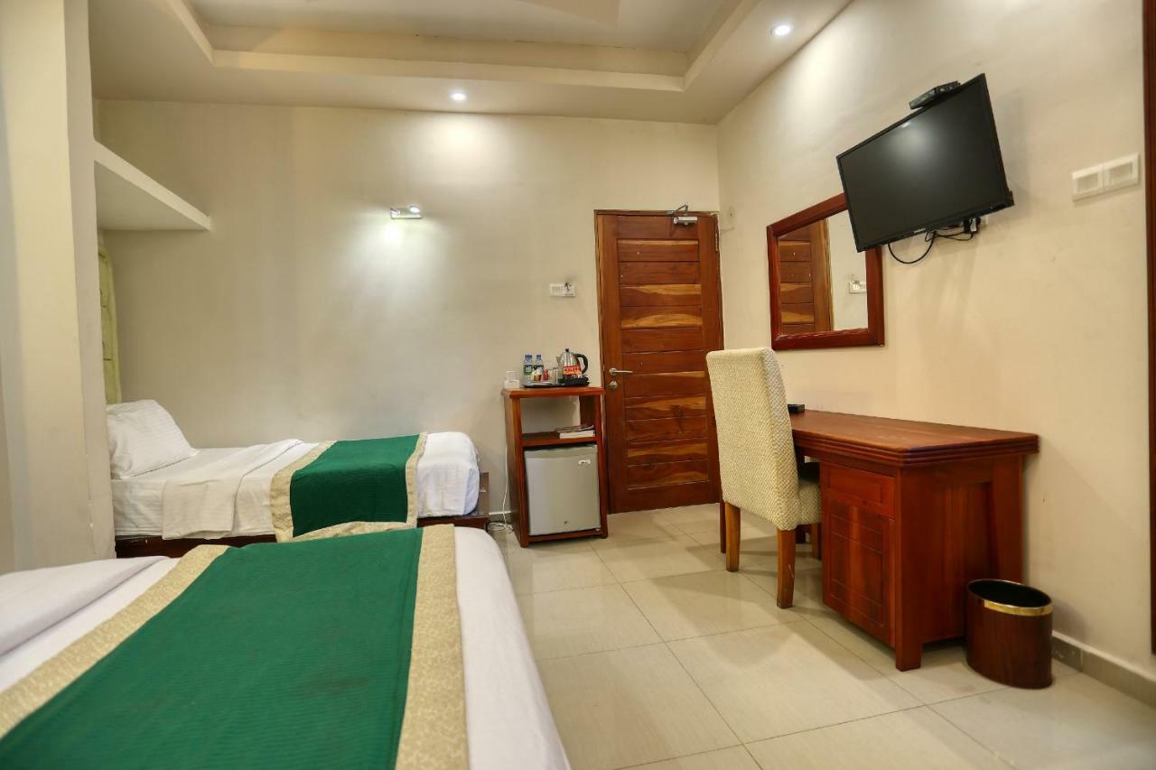 Lazaani Hotel Kolombo Exteriér fotografie
