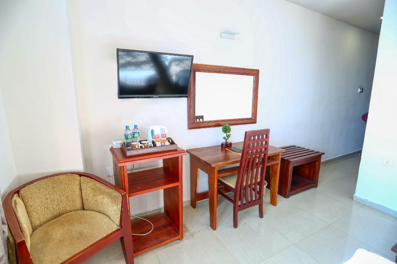 Lazaani Hotel Kolombo Exteriér fotografie